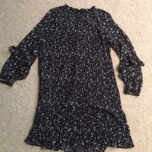 Zara Dresses - Zara Floral Pleated Long Sleeved Dress Zara Dresses - Zara Floral Pleated Long Sleeved Dress